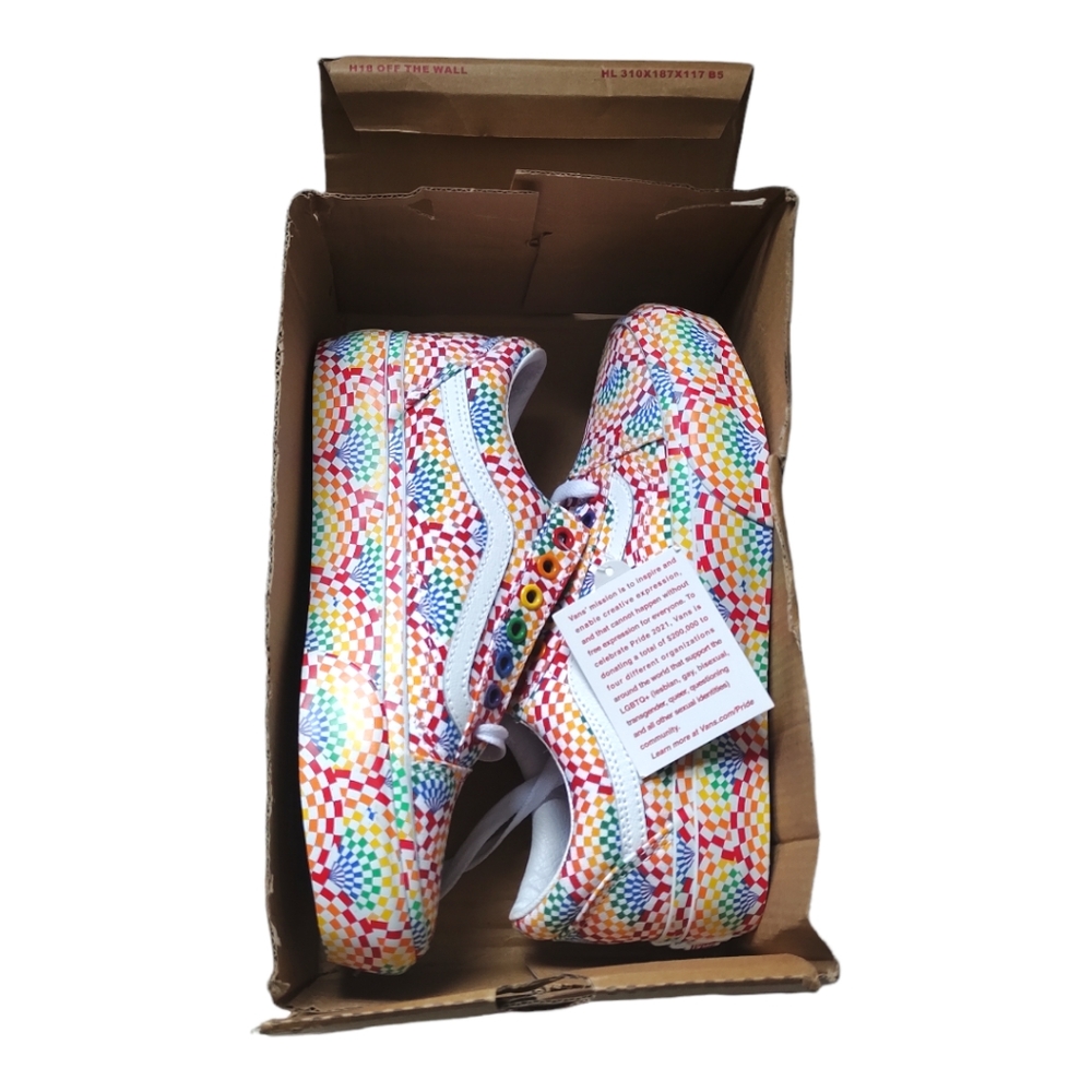 VANS- PRIDE RAINBOWS OLD SKOOL PLATFORM SHOES - Picture 7 of 11